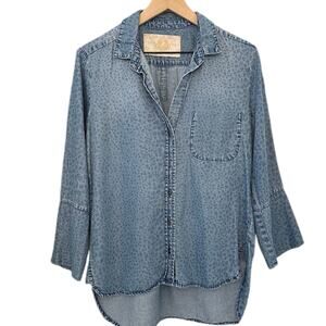 Bella Dahl by Anthropologie Light Denim Blue Chambray Shirt – Small